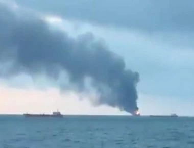 Μαύρη Θάλασσα: Είκοσι νεκροί από πυρκαγιά σε πλοία ανοιχτά της Κριμαίας